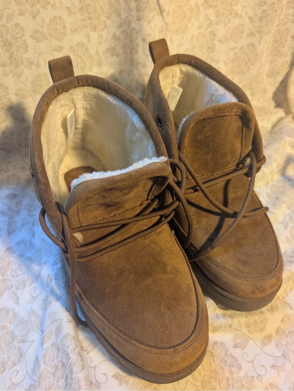 Cliffs by White Mountain Men's 7 Winter Boots with Faux Fur Lining